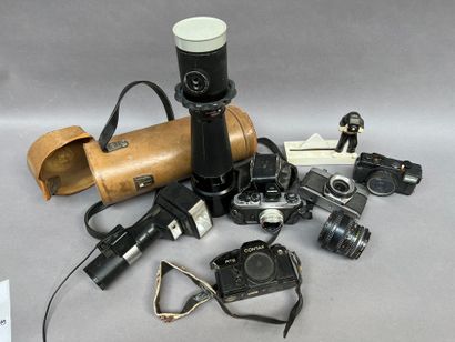 LOT of four Unirex, Voigtlander, Contax and...