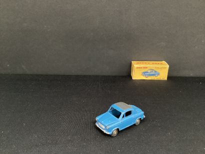 DINKY TOYS :
VESPA 400, bleue.
Boîte en état,...