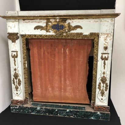 PETIT THEATRE « Opéra » en bois sculpté et...