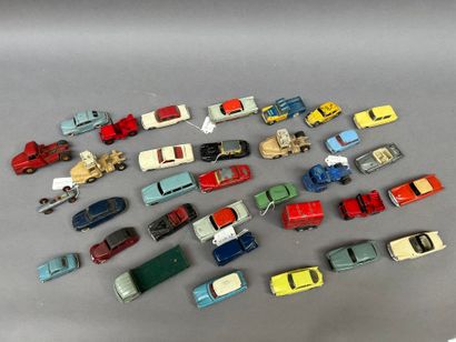 DINKY TOYS :
Lot of cars, Porsche, Rolls,...