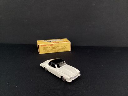 DINKY TOYS :
Mercedes 190 SL, blanche et...
