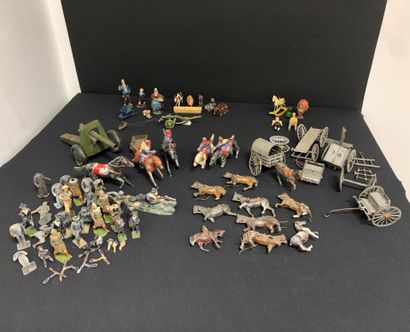 LOT de soldats, personnages, chevaux, animaux...