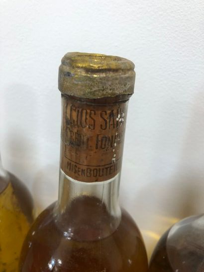 9 bouteilles clos saint robert
x4 1962, 
x3...