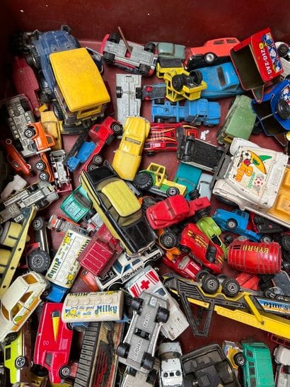DINKY TOYS, SOLIDO, CORGI and others:
Batch...