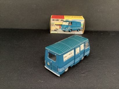 DINKY TOYS :
Peugeot J7 fourgon bleu Allo...