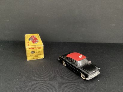 DINKY TOYS :
Taxi, Simca ARIANE, noir et...