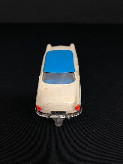 NOREV :
Simca Chambord, two-tone blue and...