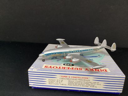 DINKY SUPERTOYS:
Avion modèle Super G constellation.
Dans...