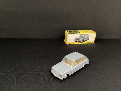 DINKY TOYS :
Renault 6, grey with opening...