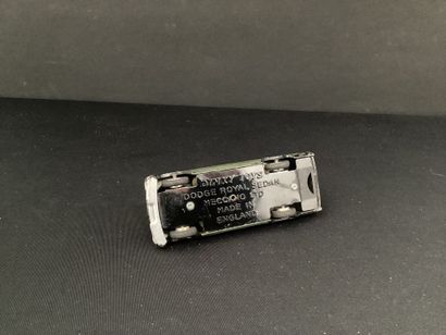 DINKY TOYS :
Dodge Royal Sedan, police, khaki...