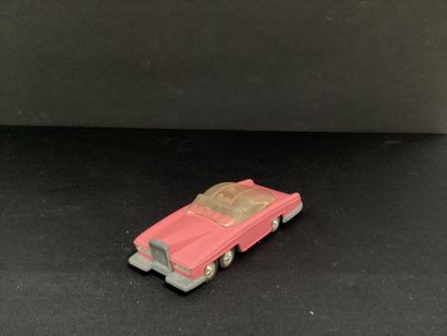 DINKY TOYS:
Lady PENELOPE'S, pink.
Character...