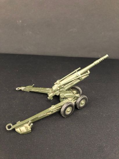 DINKY TOYS :
155mm howitzer.
Used wear.
ref....