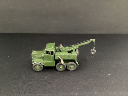 DINKY TOYS :
Scammell tracteur d'artillerie...