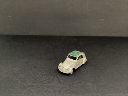 DINKY TOYS :
Citroën 2CV grise, capote verte,...