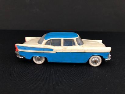 NOREV :
Simca Chambord, two-tone blue and...