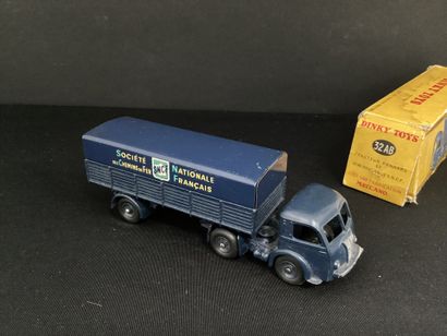DINKY TOYS :
Tracteur Panhard, semi-remorque...