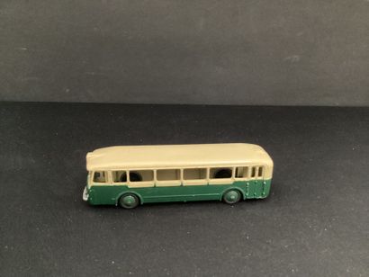 DINKY TOYS :
Autobus parisien 