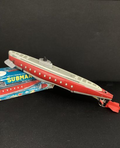 SCHUCO N°3007 :
SUBMARINO submarine with...