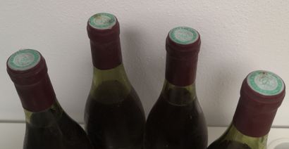 4 Bottles BOURGOGNE - Domaine SERVEAU 1976
Stained...