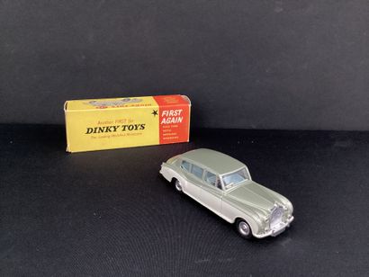 DINKY TOYS :
Rolls-Royce Phantom V, en métal...