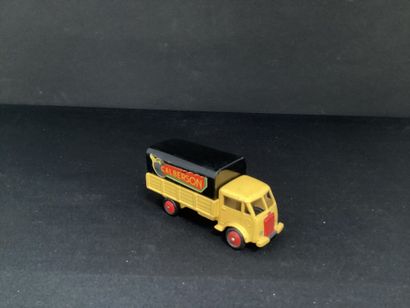 DINKY TOYS :
Camion Ford Calberson bâché.
Sans...