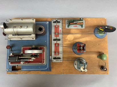 VILESCO, Made in Germany :
Jouet machine...