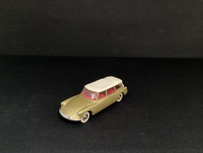 DINKY TOYS :
Citroën ID19 break, doré et...