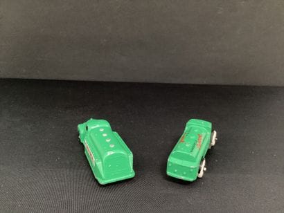 DINKY TOYS :
Camion vert année 40.
Réédition.
Publicité...