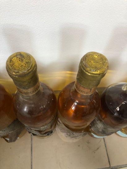 9 bouteilles clos saint robert
x4 1962, 
x3...