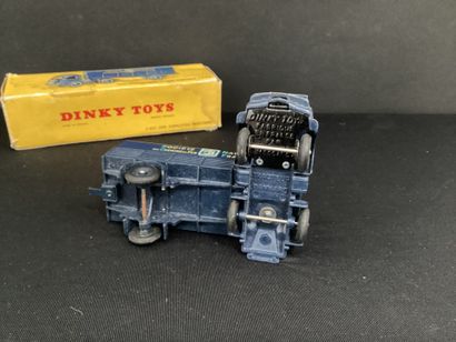 DINKY TOYS :
Tracteur Panhard, semi-remorque...