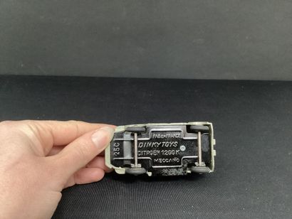 DINKY TOYS :
Citroën 1200K van, grey.
Sliding...