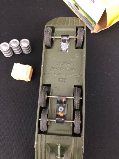 DINKY TOYS :
Dukw military Amphibious truck.
With...