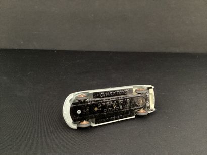 DINKY TOYS :
Ambulance Citroën ID 19 station...
