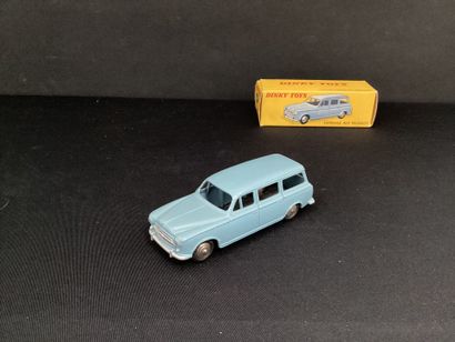 DINKY TOYS :
Peugeot 403 station wagon, model...