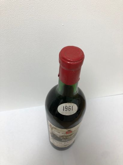 1 Bouteille Château CHEVAL BLANC 1961
1 Bottle...