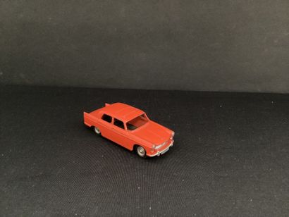 DINKY JUNIOR :
Peugeot 404, orange-red.
No...