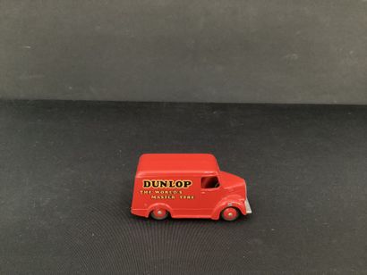 DINKY TOYS :
Trojan delivery
Publicité DUNLOP.
Réédition.
Sans...
