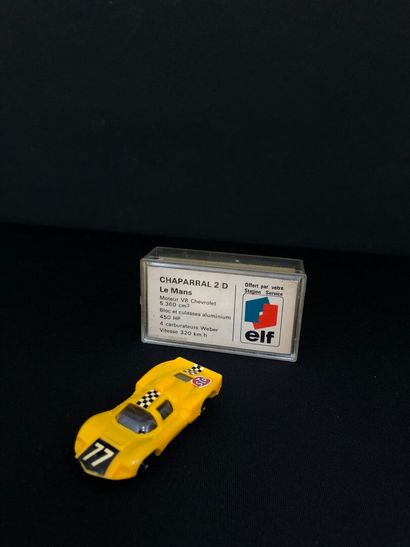 Chaparral 2D yellow n°77, Le Mans.
Box and...