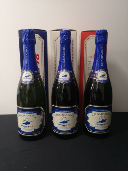 3 Bottles CHAMPAGNE France 98 BRUT.
In their...