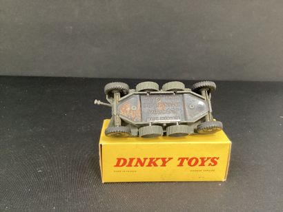 DINKY TOYS :
Militaire, Panhard E.B.R
Canon...