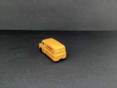 DINKY TOYS : 
Camion bedford, jaune.
Publicité...