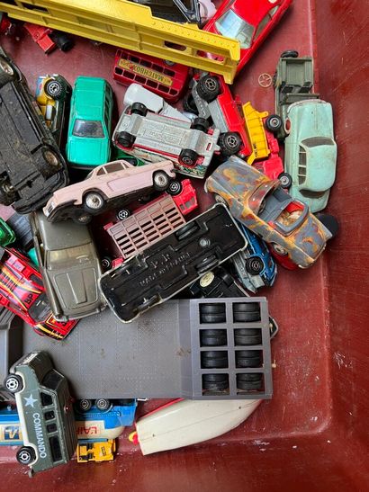 DINKY TOYS, SOLIDO, CORGI and others:
Batch...