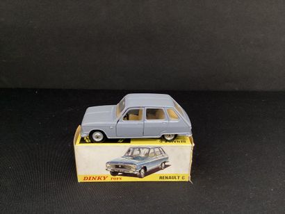 DINKY TOYS :
Renault 6, grey with opening...