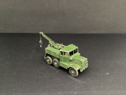 DINKY TOYS :
Scammell tracteur d'artillerie...
