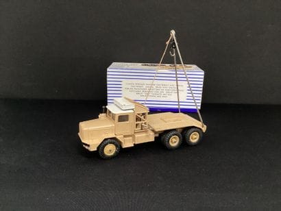 DINKY SUPERTOYS :
Berliet Saharan GBO oil...