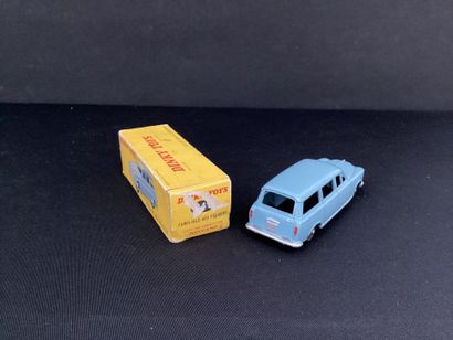 DINKY TOYS :
Peugeot 403, U5 station wagon,...