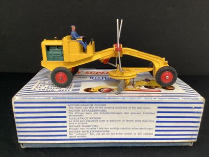 DINKY SUPERTOYS :
Niveleuse Richier Profiler...