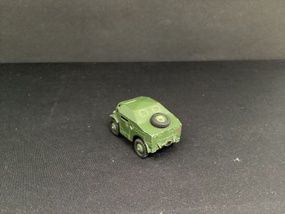 DINKY TOYS :
MAURICE Tracteur d'artillerie.
Field...