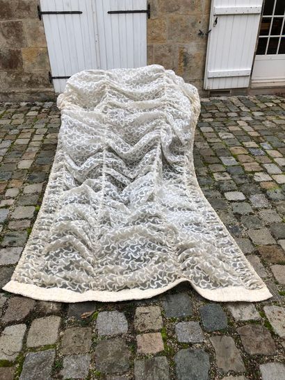 Silk curtain (?) 
H. 230 L. 166 cm