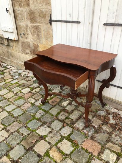 ENGLAND, 19th century
High mahogany console...